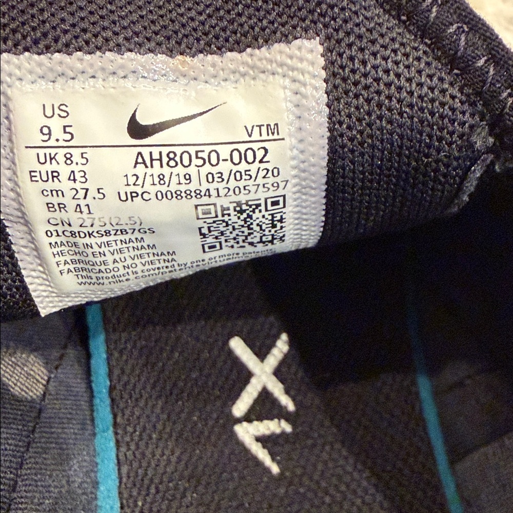 Nike Air Max 270 Black and White Shoes size 9.5 - Picture 8 of 12